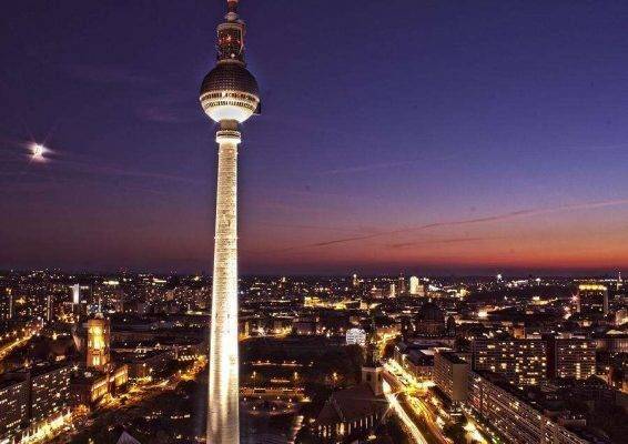برج تلفزيون برلين Berlin TV Tower ..
