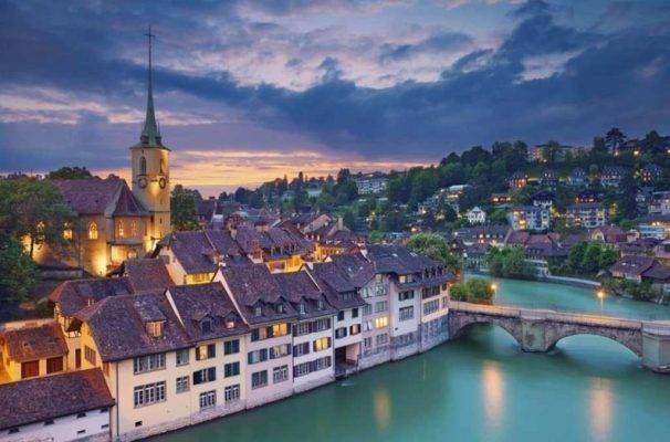 برن - السياحة في سويسرا في شهر يوليو