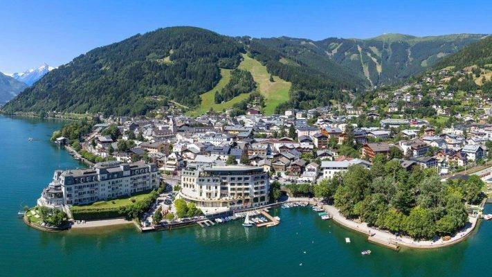 زيلامسي - السياحة في سويسرا والنمسا