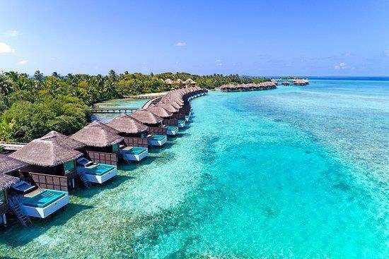 بماذا تشتهر جزر المالديف صناعيا وتجاريا