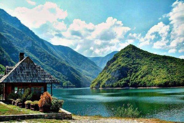 تعرف على السياحة في البوسنة 2019