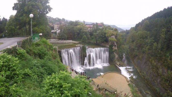 شلال Pliva - السياحة في البوسنة 2019