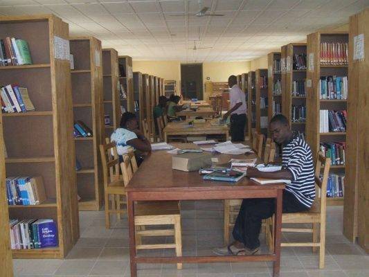 الجامعات في دولة سيراليون