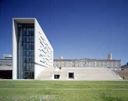 جامعة نوفا دي لشبونة