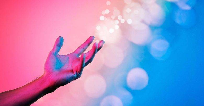 حكم عن الطيبة بالانجليزي