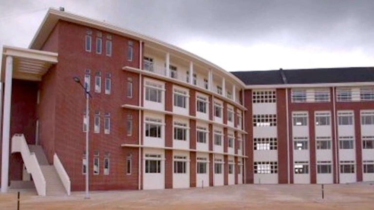الجامعات في دولة ليبيريا