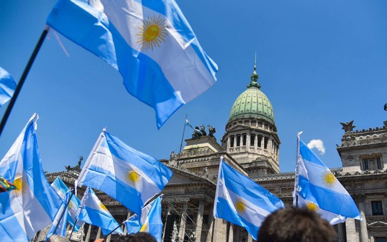 معلومات أساسية عن الأرجنتين