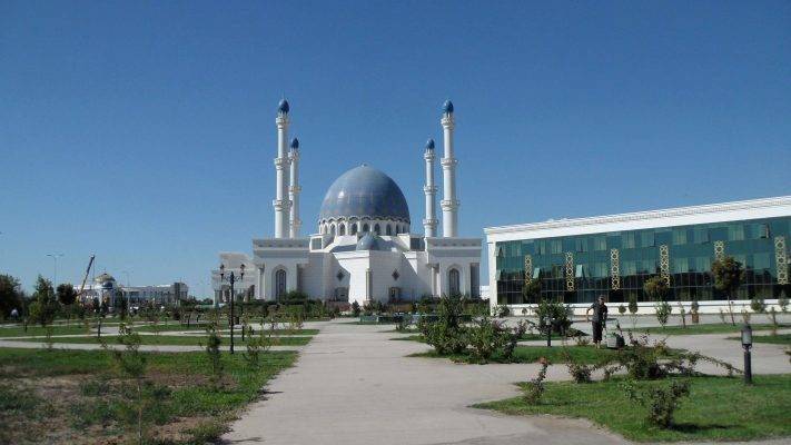 الدّين والاقتصاد في دولة تركمانستان