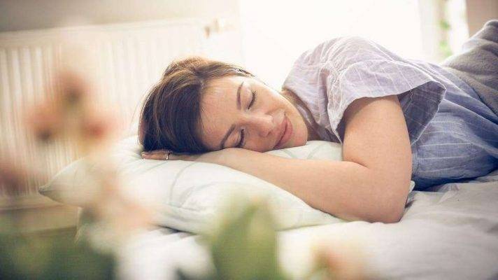 النوم الجيد وزيادة الطاقة في الجسم