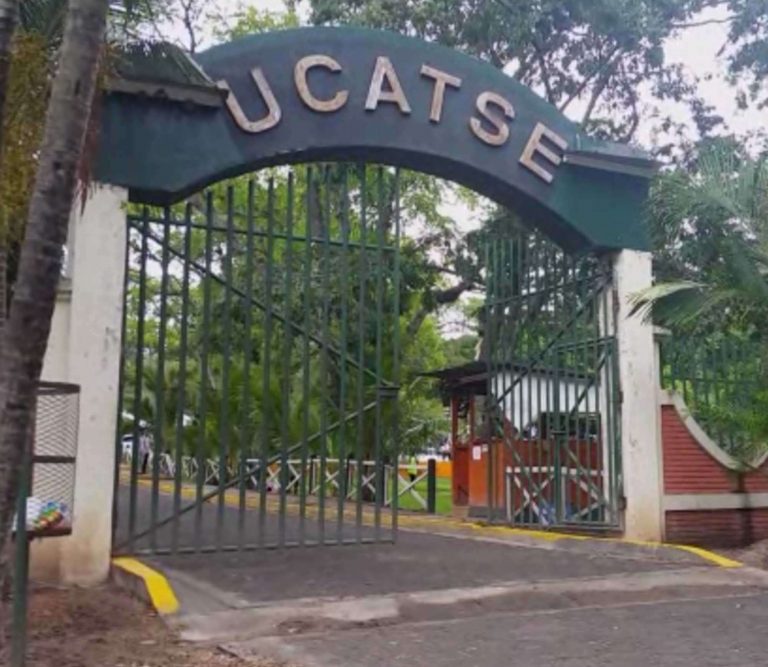الجامعة الكاثوليكية للزراعة الجافة للماشية (UCATSE)
