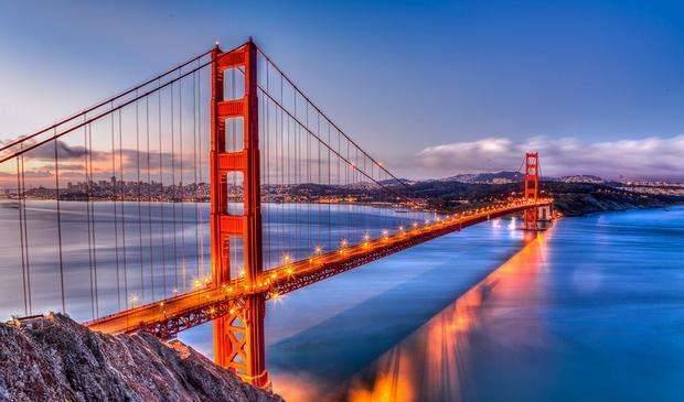 سان فرانسيسكو وجسر البوابة الذهبية ..