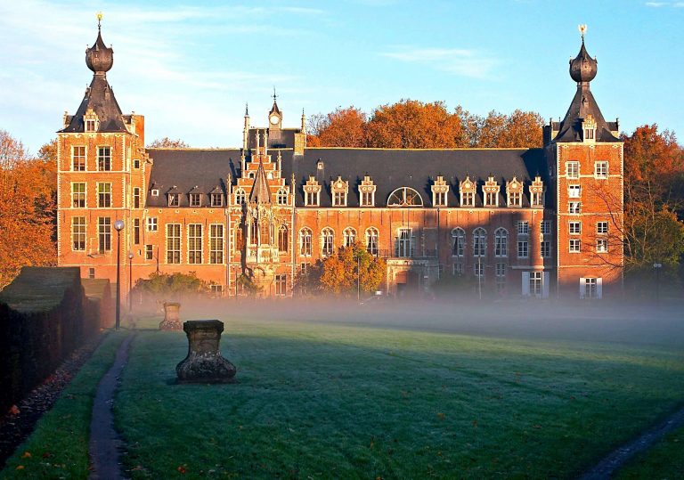 الجامعات في بلجيكا