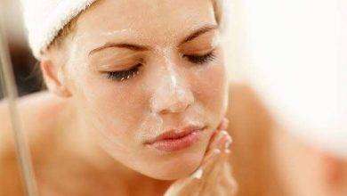 فوائد غسل الوجه بالغسول