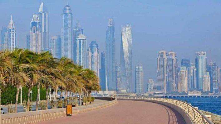 تاريخ النّموِّ الاقتصاديِّ في امارة دبي