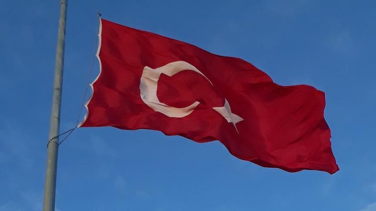 النشيد الوطني التركي مترجم