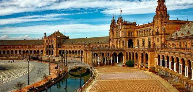 أفضل قناة يوتيوب لتعلم اللغة الاسبانية