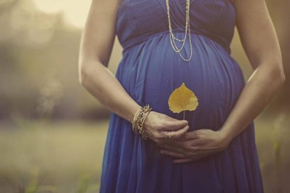 تفسير حلم الحمل للعزباء والمتزوجة لابن سيرين