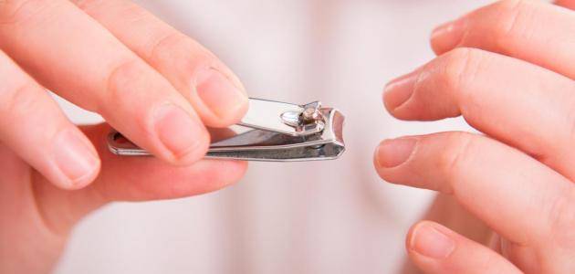 أحاديث عن تقليم الأظافر